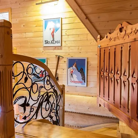Udanypobyt Arco Villa *