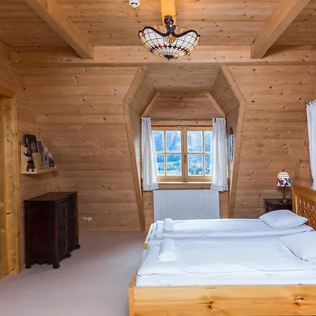 Udanypobyt Arco Villa *